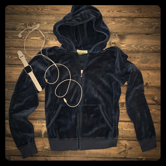 Juicy Couture Jackets & Blazers - Juicy Couture Velour Hoodie Juicy Couture Jackets & Blazers - Juicy Couture Velour Hoodie